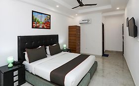 Collection O Residency Near Dwarka Sector 21 Metro Station